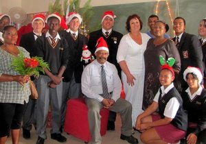 Vroee Kersfees vir Huis Nuwe Hoop se kinders